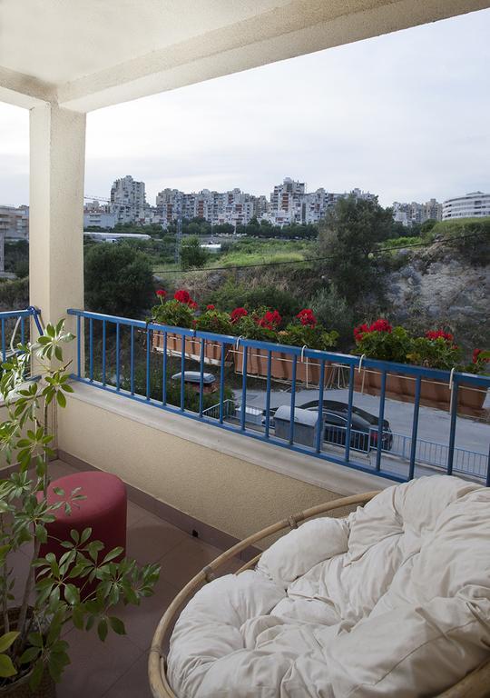 Apartment Sunny Yellow - With Balcony And Parking Place, Split Szoba fotó
