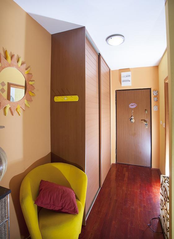 Apartment Sunny Yellow - With Balcony And Parking Place, Split Szoba fotó